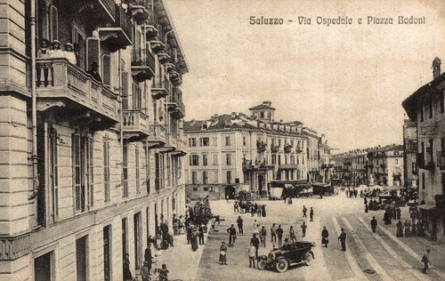 Saluzzo cuneo auto via - -,